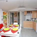 Camping Les Pecheurs Kemping 4*