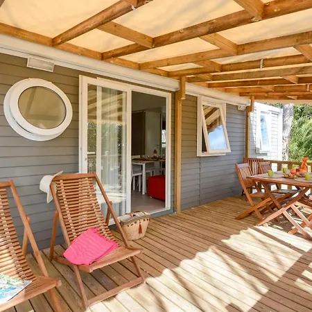 Camping Les Pecheurs 4* Roquebrune-sur Argens
