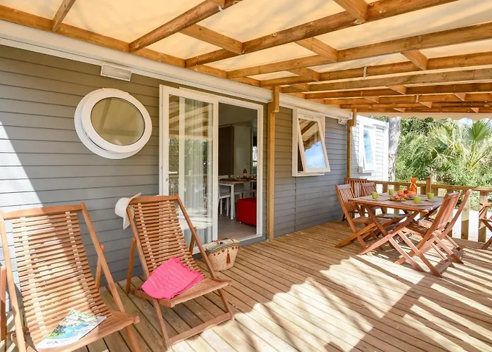 Camping Les Pecheurs 4* Roquebrune-sur Argens